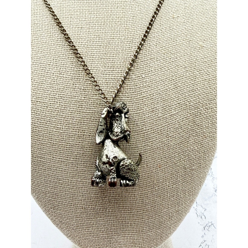 Silver Tone Hound Dog Pendant Necklace 18 Inch